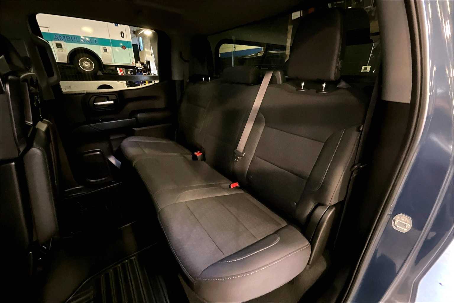 2024 Chevrolet Silverado 1500 Custom - Photo 15