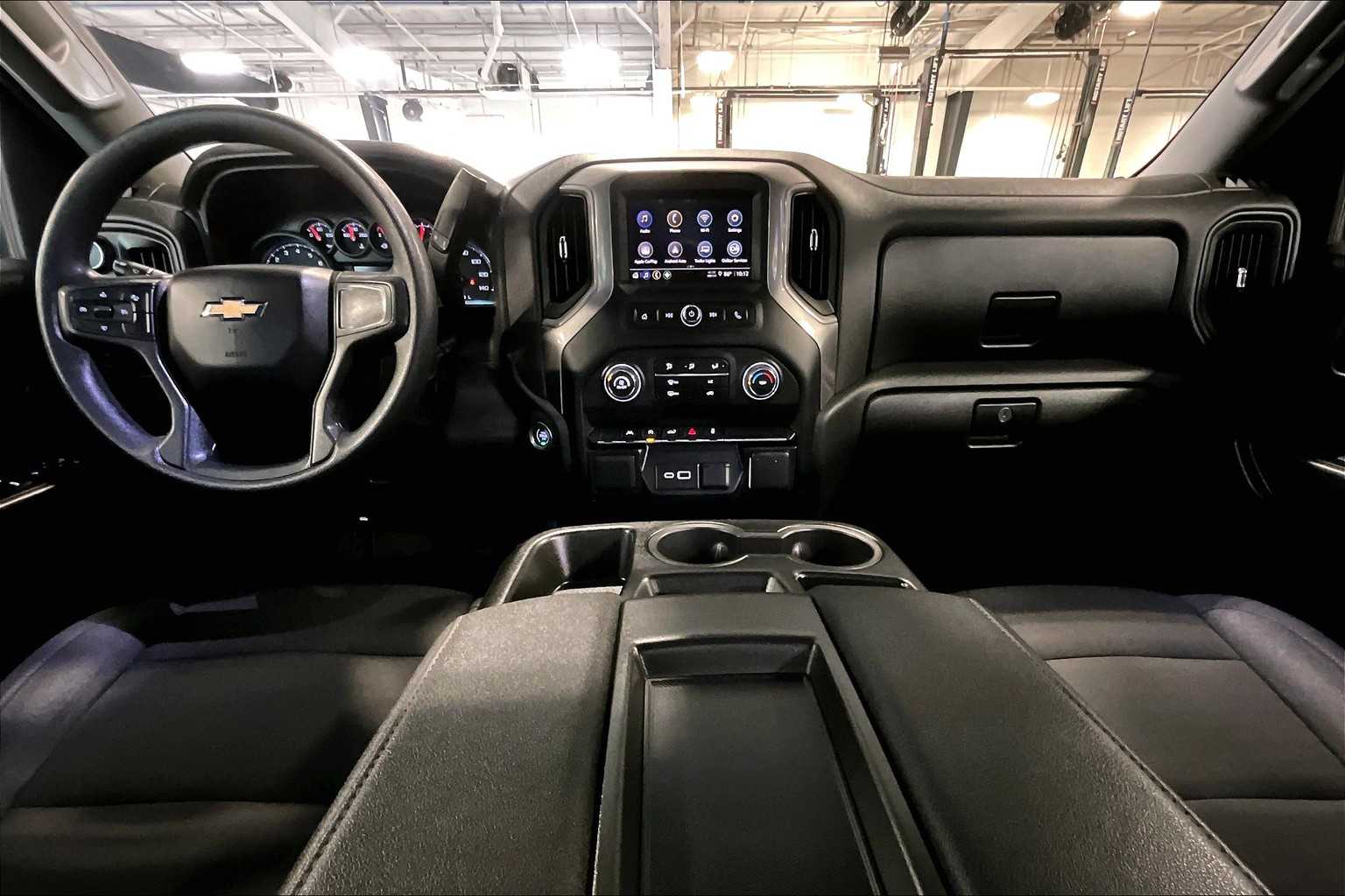 2024 Chevrolet Silverado 1500 Custom - Photo 21