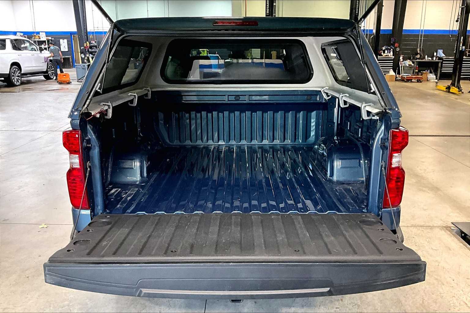 2024 Chevrolet Silverado 1500 Custom - Photo 32