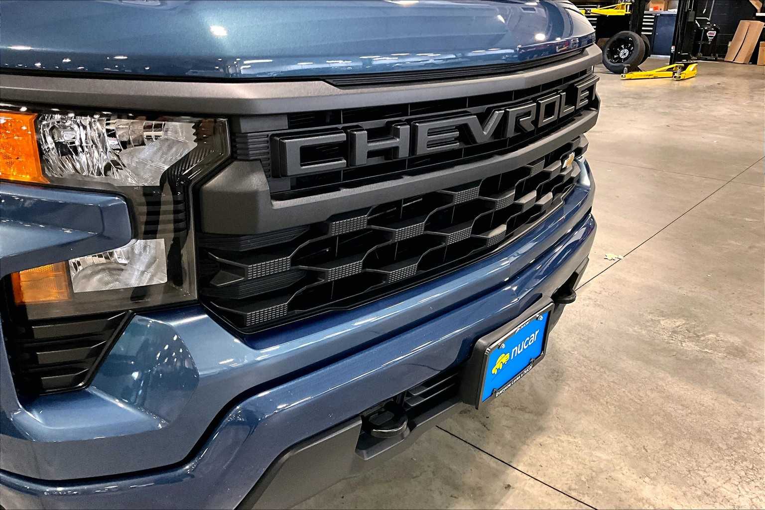 2024 Chevrolet Silverado 1500 Custom - Photo 33