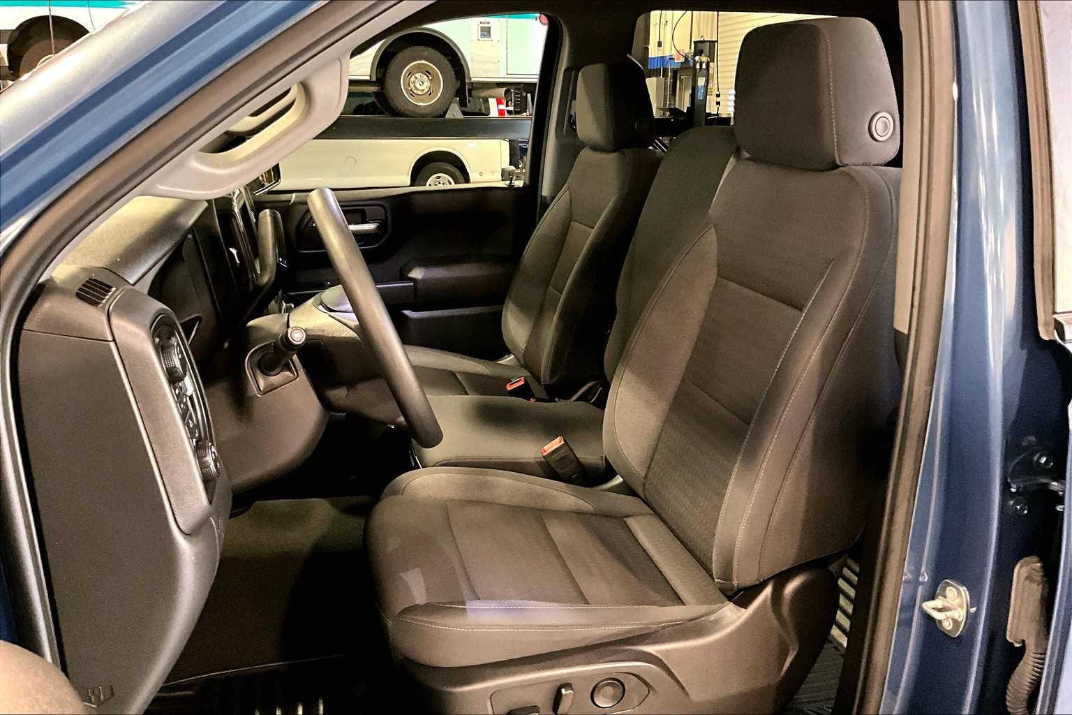 2024 Chevrolet Silverado 1500 Custom - Photo 10