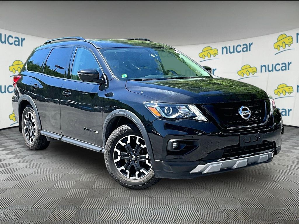 2020 Nissan Pathfinder SL