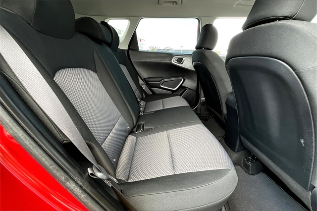 2021 Kia Soul LX - Photo 15
