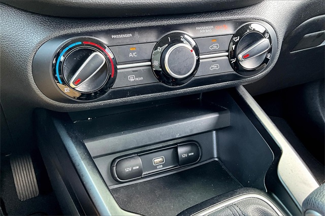 2021 Kia Soul LX - Photo 22