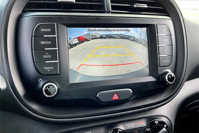 2021 Kia Soul LX - Photo 24