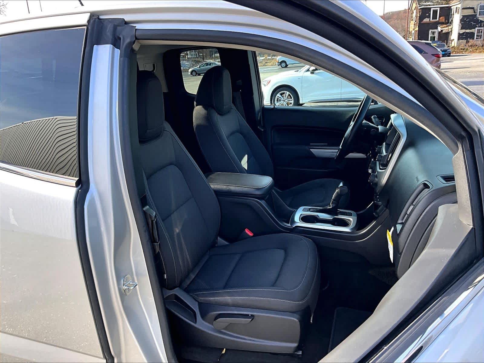 2018 Chevrolet Colorado 4WD LT - Photo 11