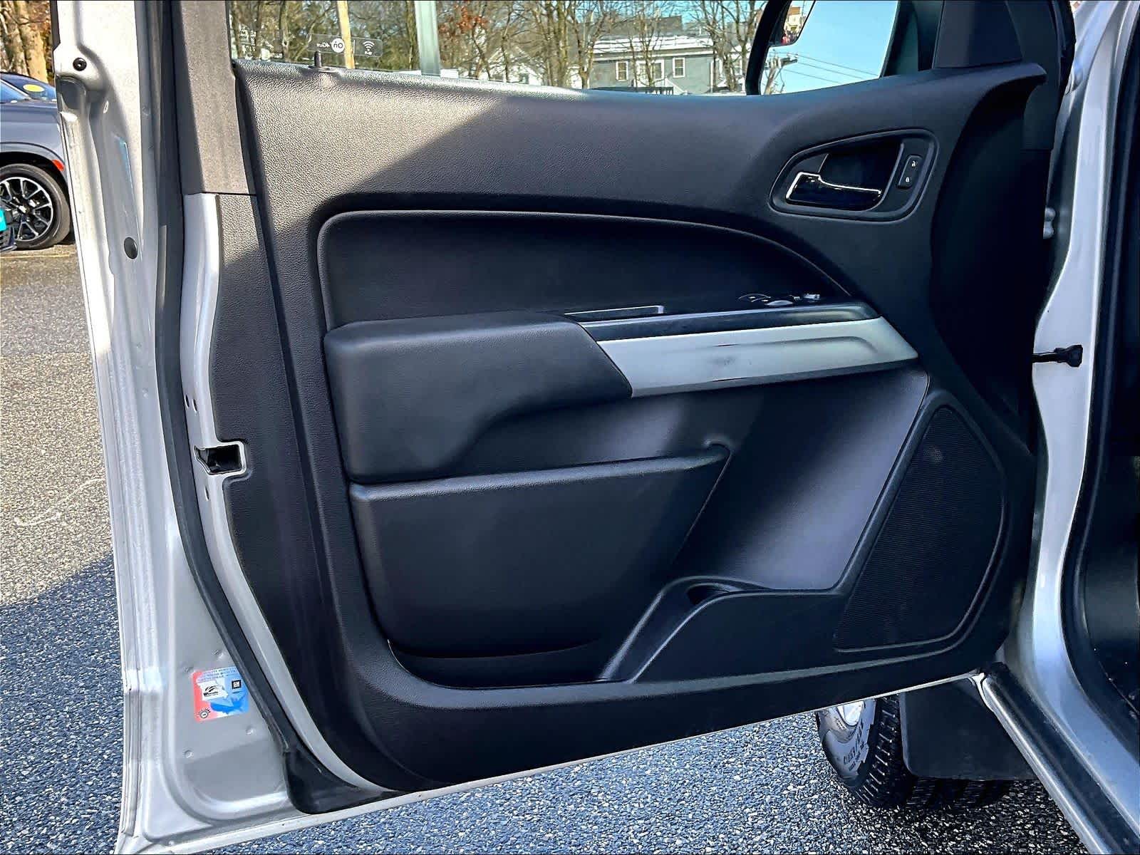 2018 Chevrolet Colorado 4WD LT - Photo 9