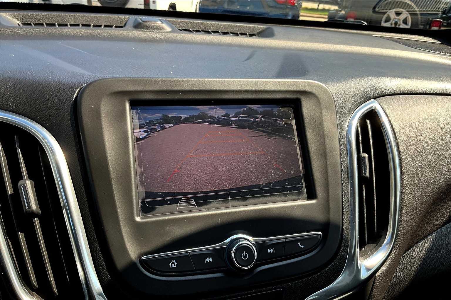 2022 Chevrolet Equinox LT - Photo 19