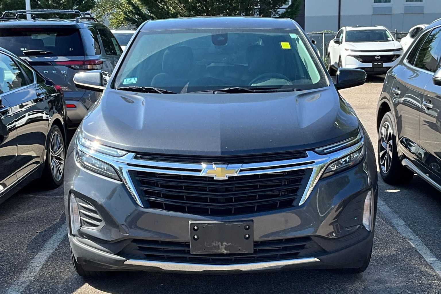 2022 Chevrolet Equinox LT - Photo 2