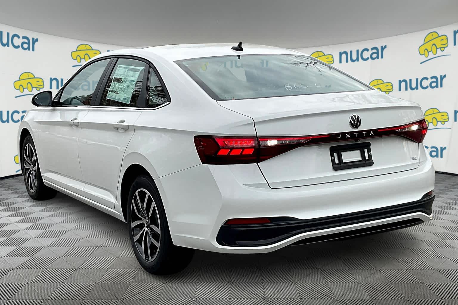 2025 Volkswagen Jetta SE - Photo 5