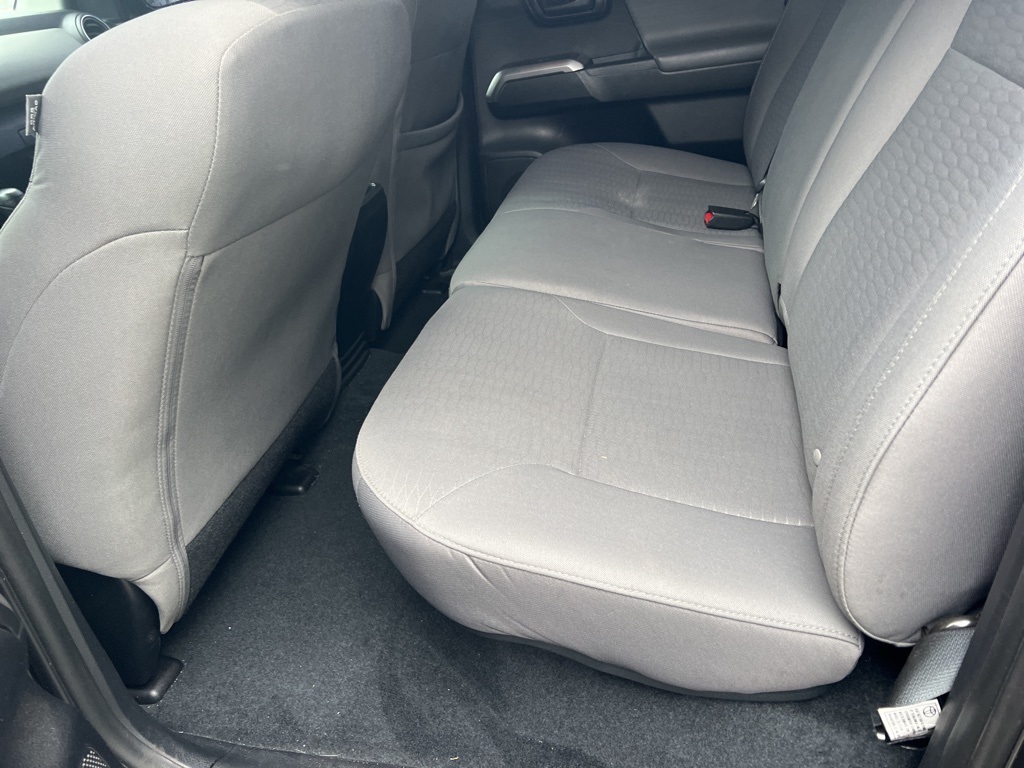 2018 Toyota Tacoma SR5 - Photo 13