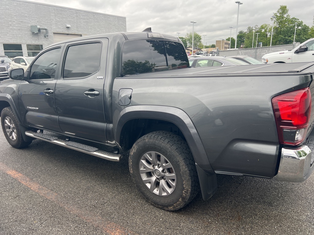 2018 Toyota Tacoma SR5 - Photo 8
