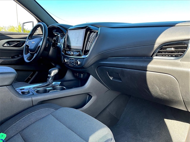 2023 Chevrolet Traverse LT - Photo 13
