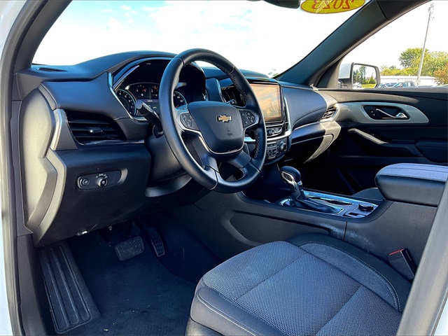 2023 Chevrolet Traverse LT - Photo 8