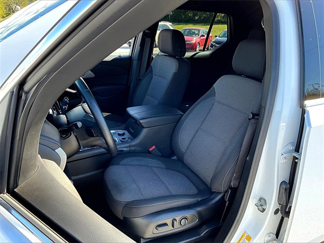 2023 Chevrolet Traverse LT - Photo 10