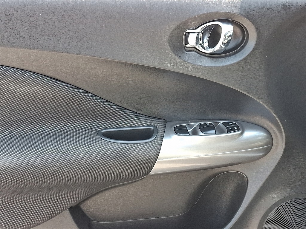 2014 Nissan Juke SV - Photo 13