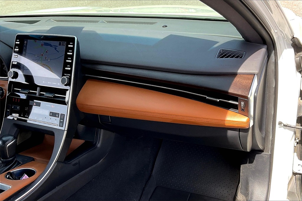 2021 Toyota Avalon Limited - Photo 12