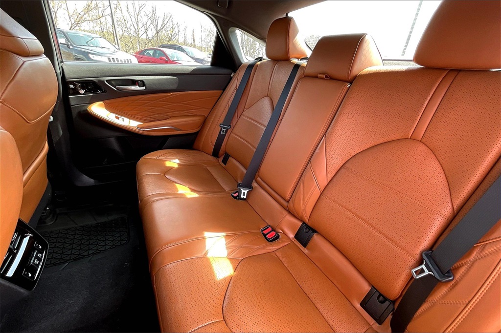 2021 Toyota Avalon Limited - Photo 14