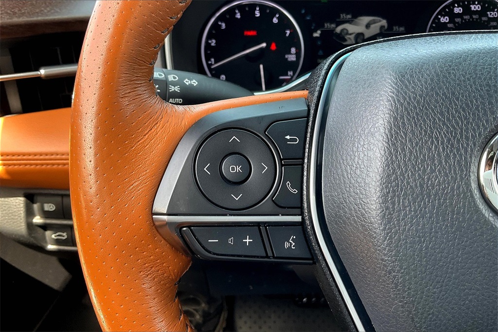 2021 Toyota Avalon Limited - Photo 22