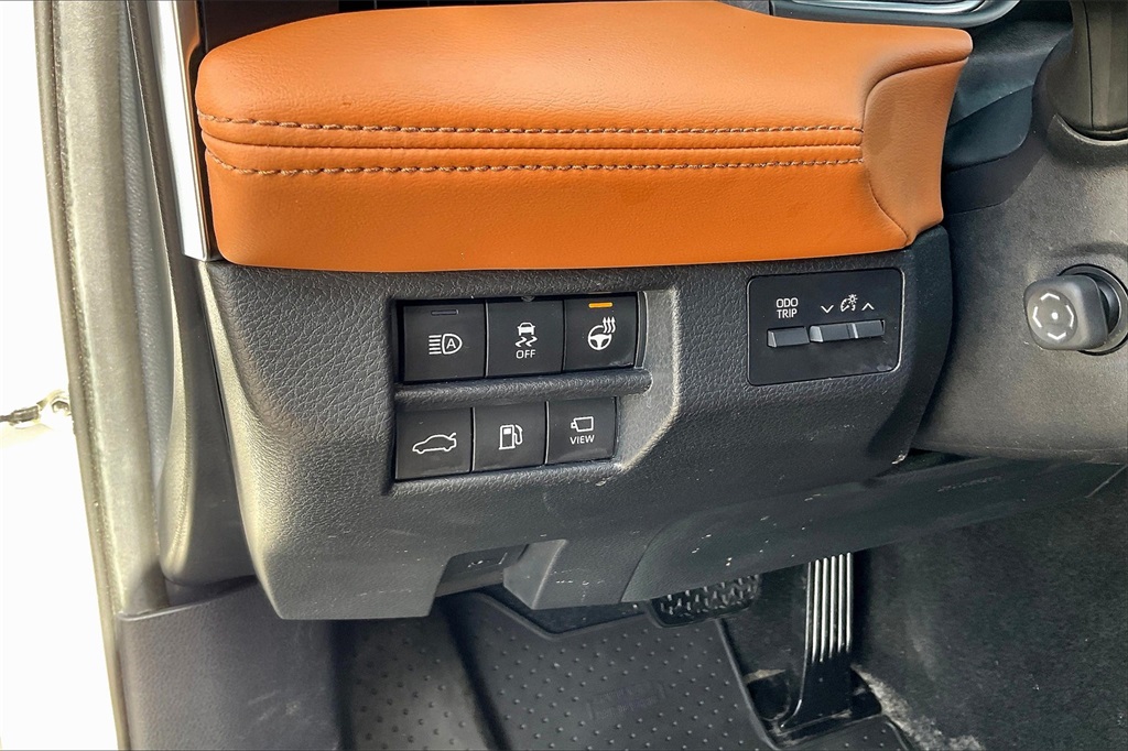 2021 Toyota Avalon Limited - Photo 26