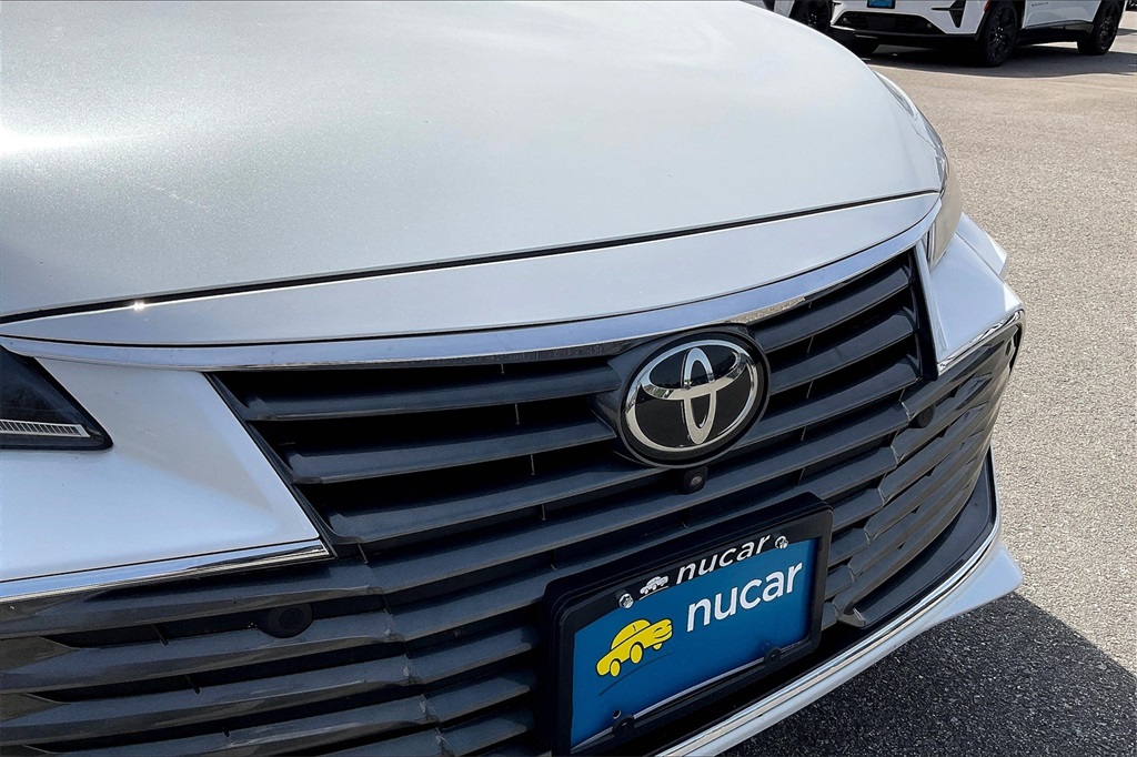 2021 Toyota Avalon Limited - Photo 30