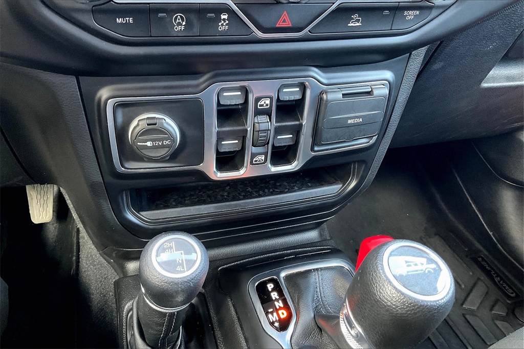 2022 Jeep Gladiator Sport - Photo 24
