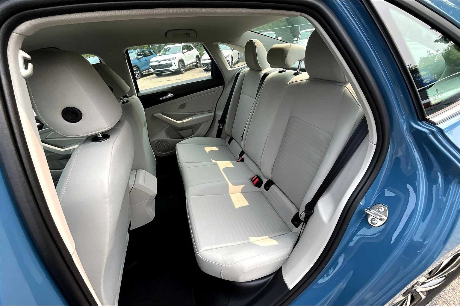 2025 Volkswagen Jetta S - Photo 15