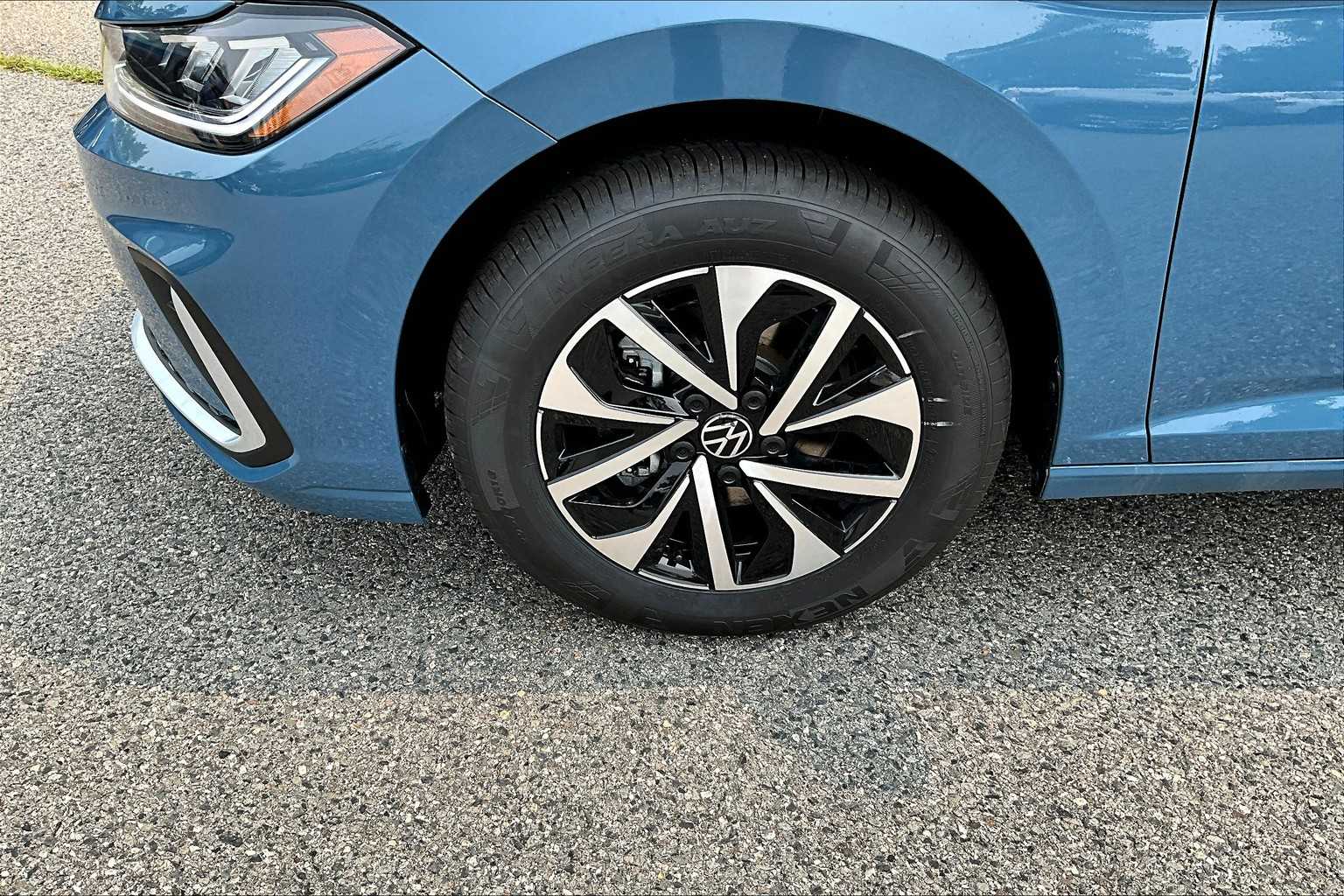 2025 Volkswagen Jetta S - Photo 8