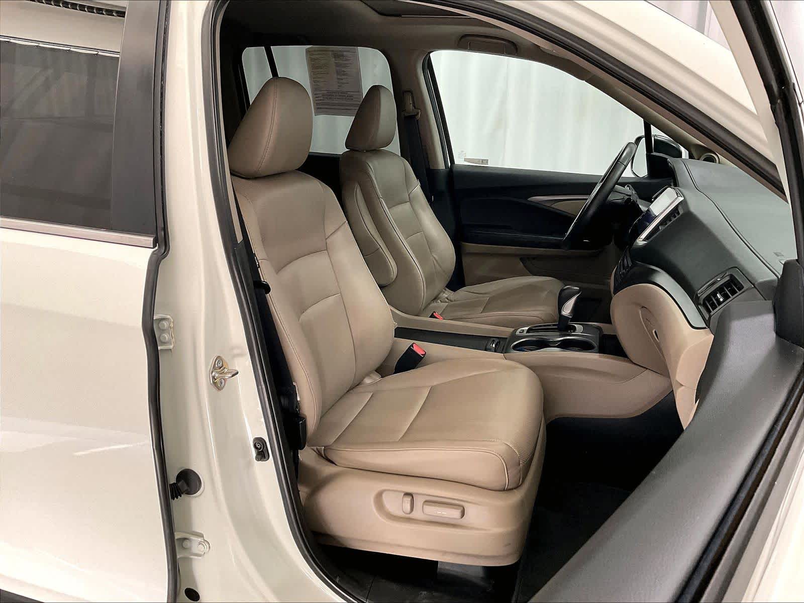 2019 Honda Ridgeline RTL-T - Photo 11