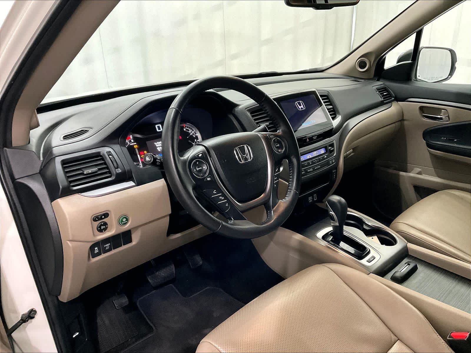 2019 Honda Ridgeline RTL-T - Photo 8