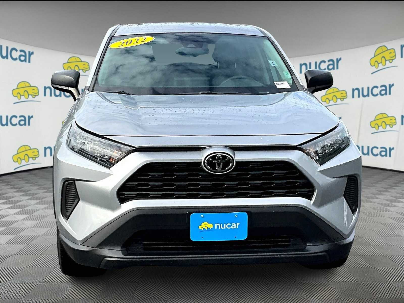2022 Toyota RAV4 LE - Photo 2