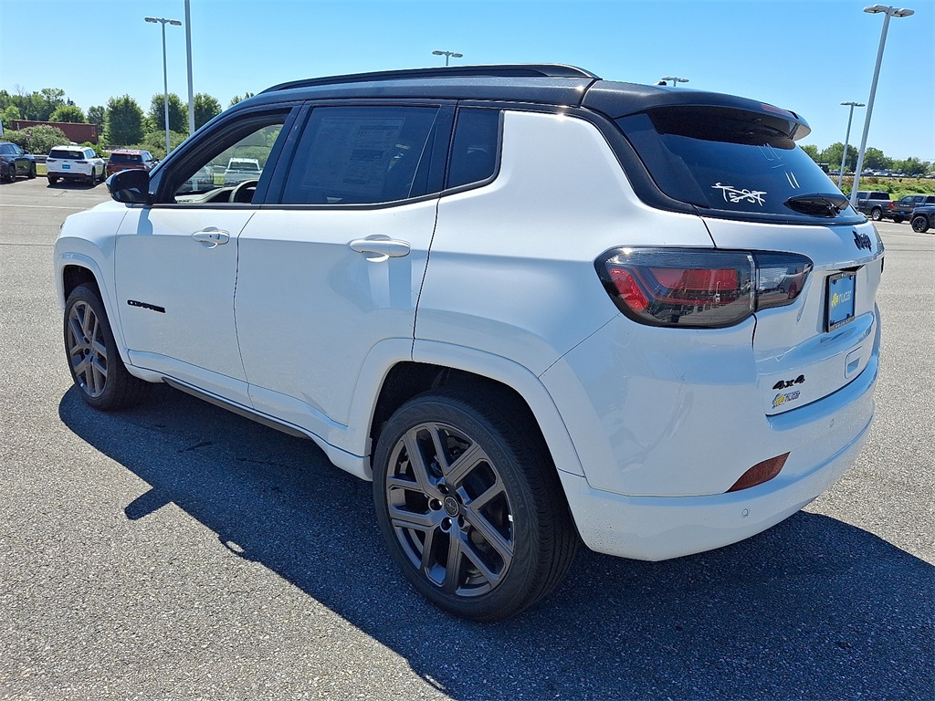 2025 Jeep Compass Limited - Photo 3