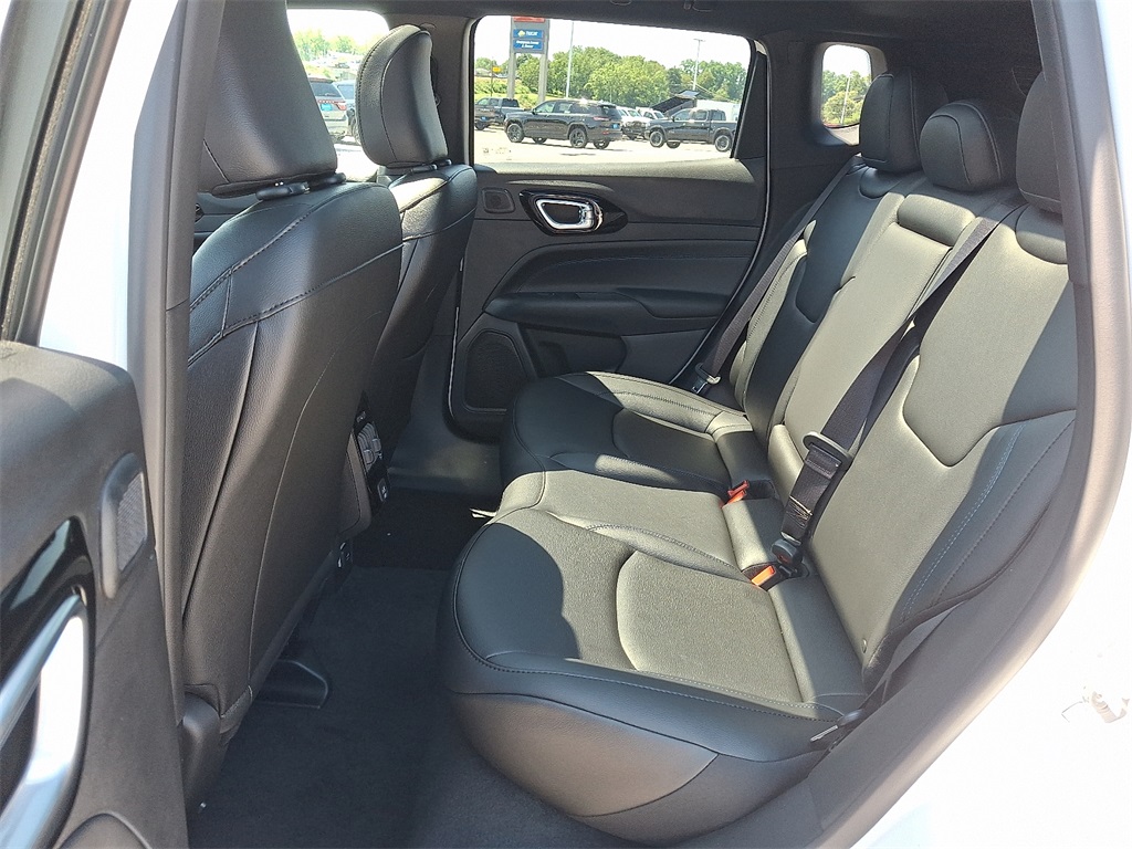 2025 Jeep Compass Limited - Photo 6