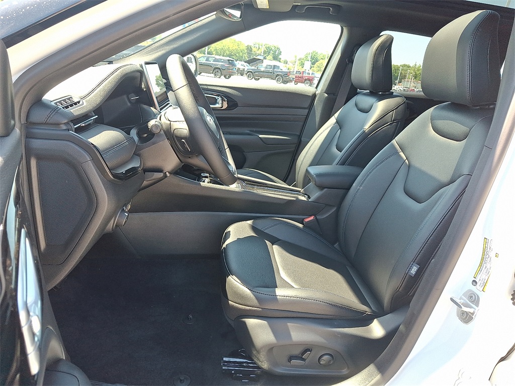 2025 Jeep Compass Limited - Photo 9