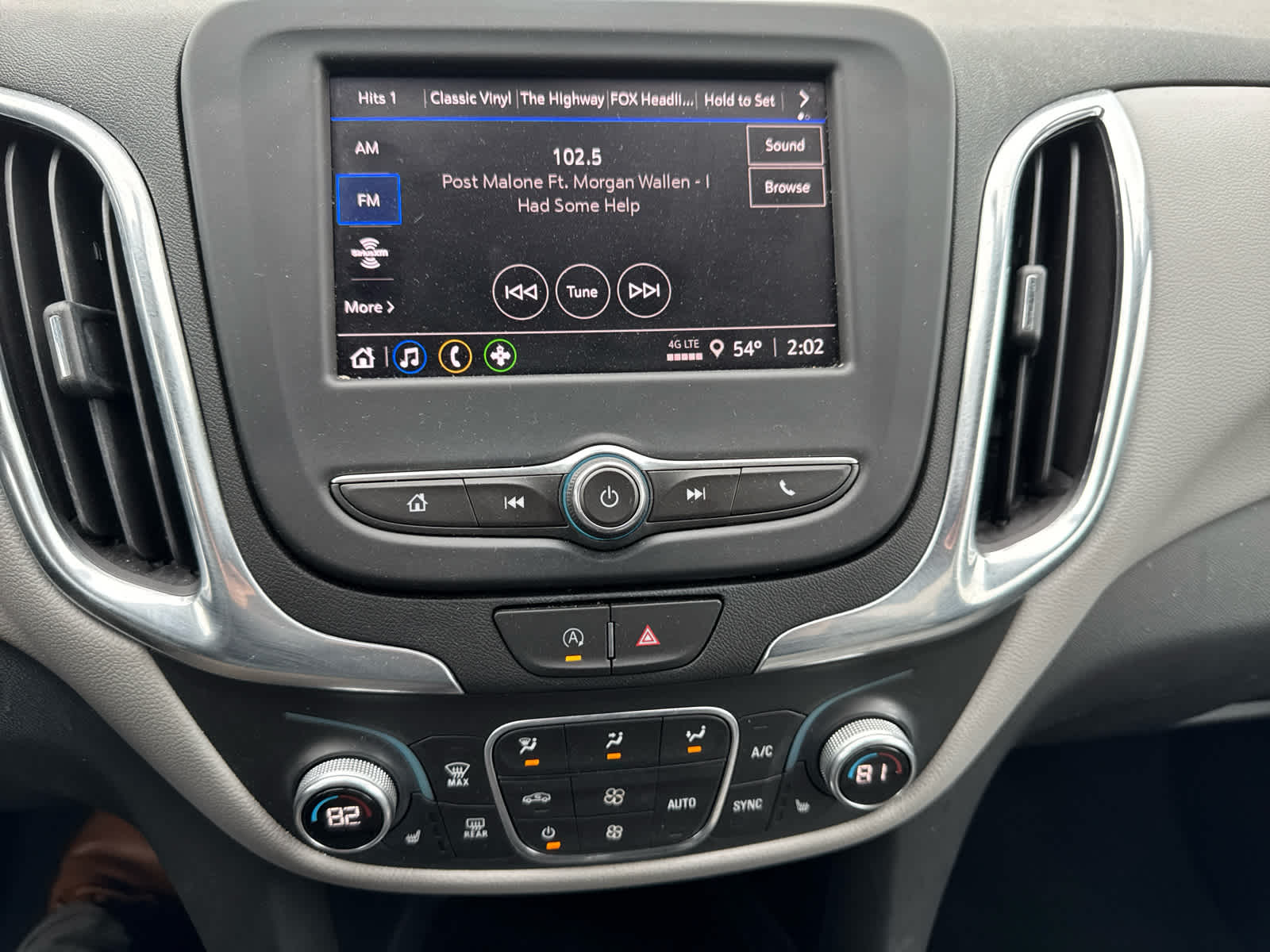 2023 Chevrolet Equinox LT - Photo 12