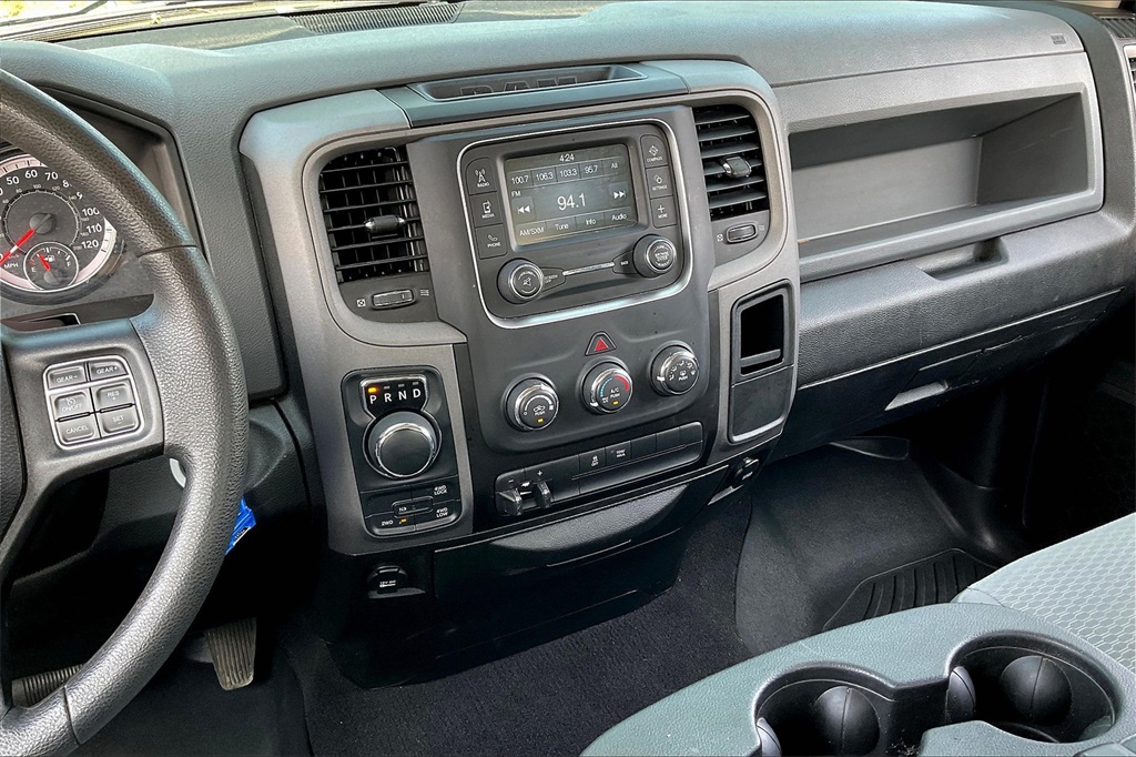 2019 Ram 1500 Classic Express - Photo 17
