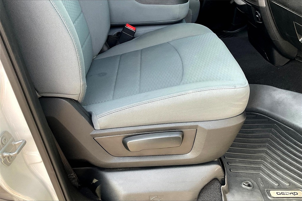 2019 Ram 1500 Classic Express - Photo 33