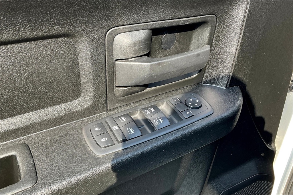 2019 Ram 1500 Classic Express - Photo 34