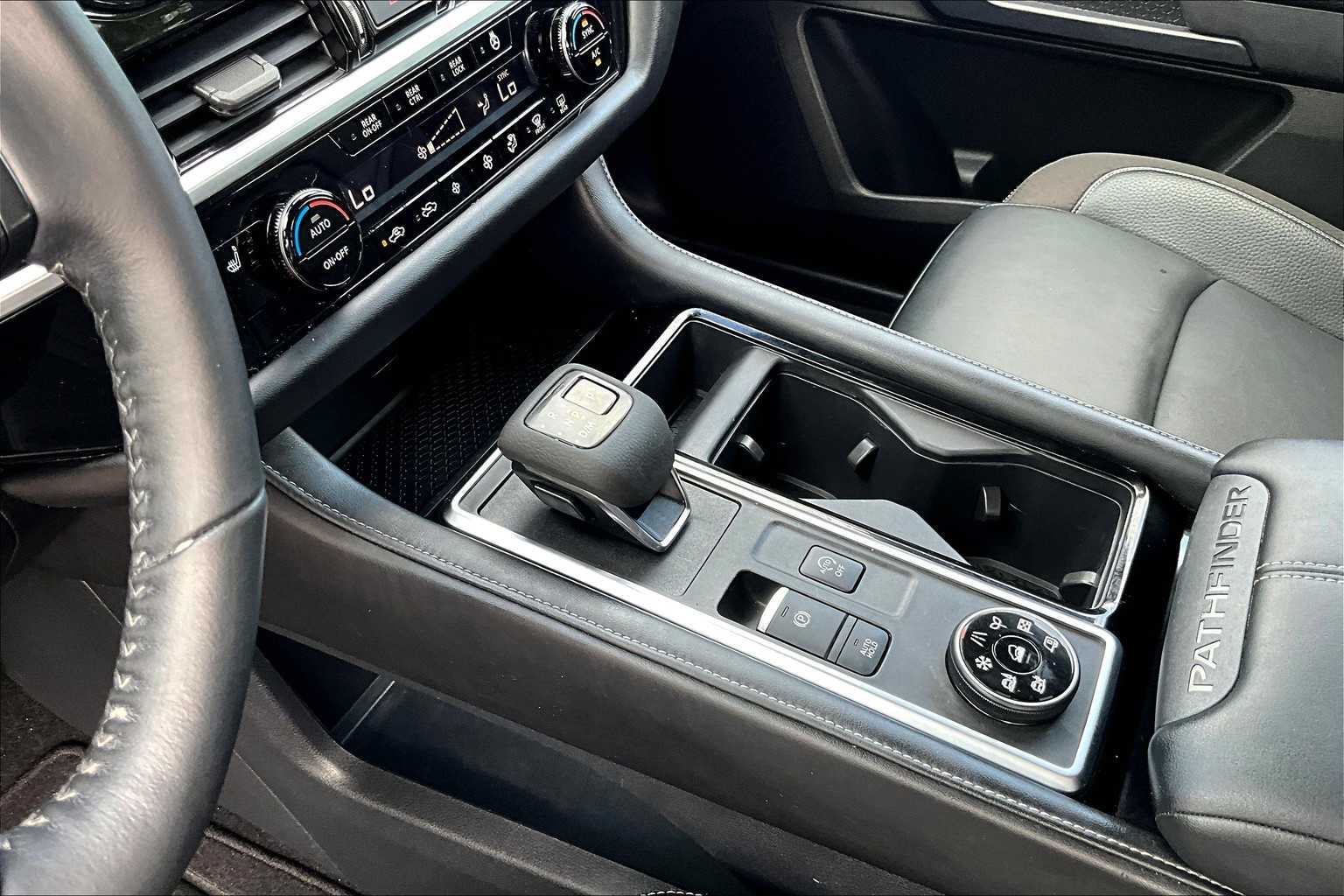 2022 Nissan Pathfinder SL - Photo 15