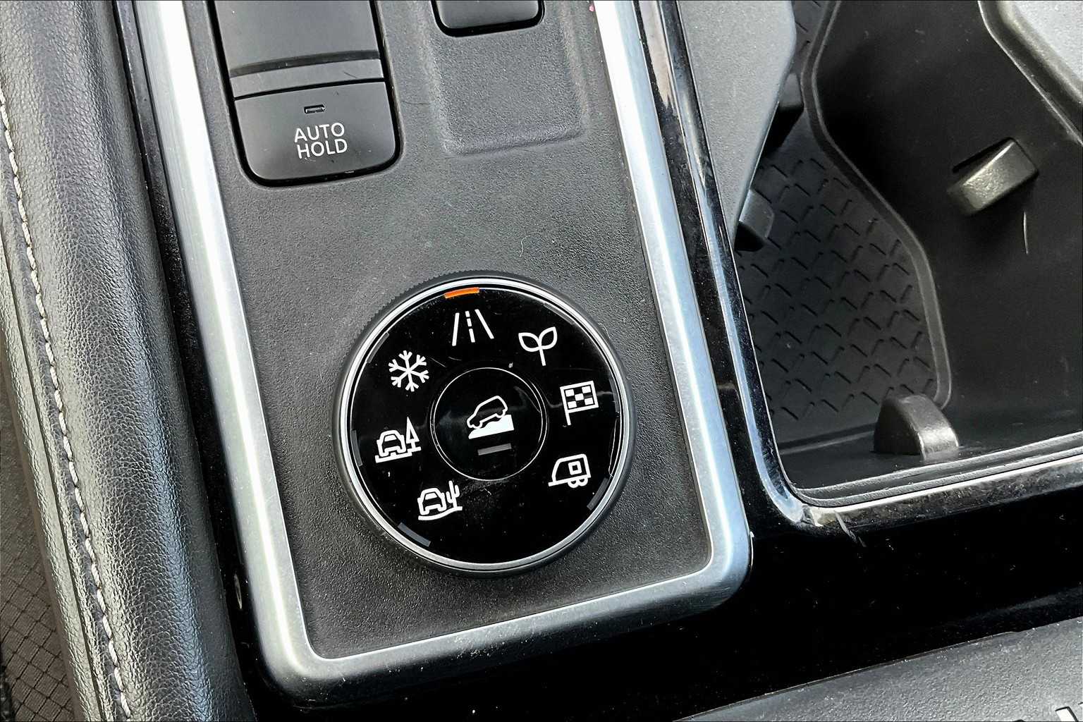 2022 Nissan Pathfinder SL - Photo 19