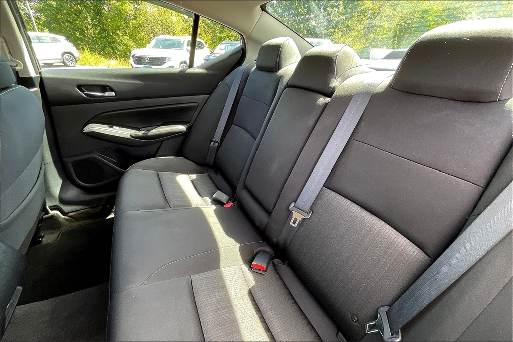 2022 Nissan Altima 2.5 SV - Photo 14