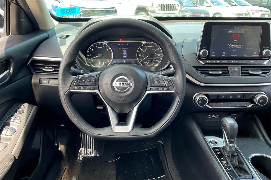2022 Nissan Altima 2.5 SV - Photo 16