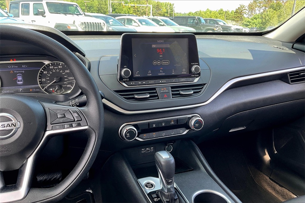 2022 Nissan Altima 2.5 SV - Photo 17
