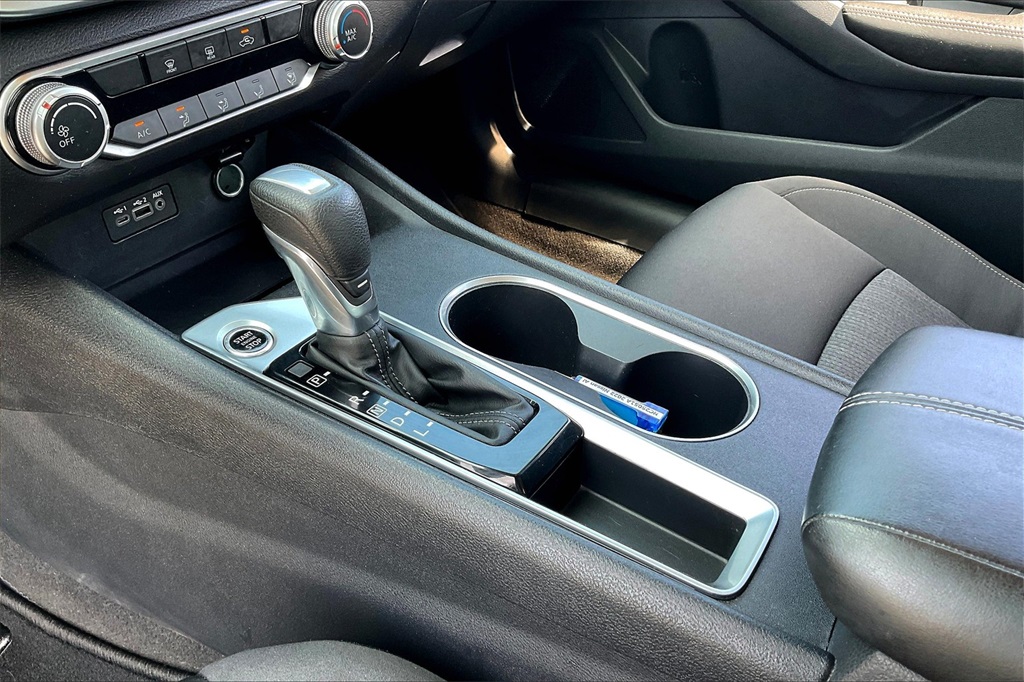 2022 Nissan Altima 2.5 SV - Photo 19