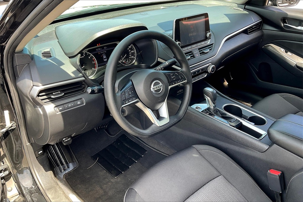 2022 Nissan Altima 2.5 SV - Photo 8