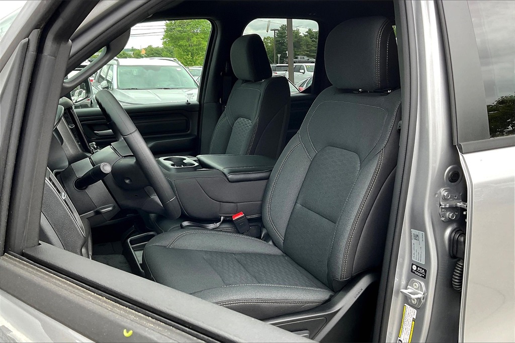 2025 Ram 1500 Tradesman - Photo 11