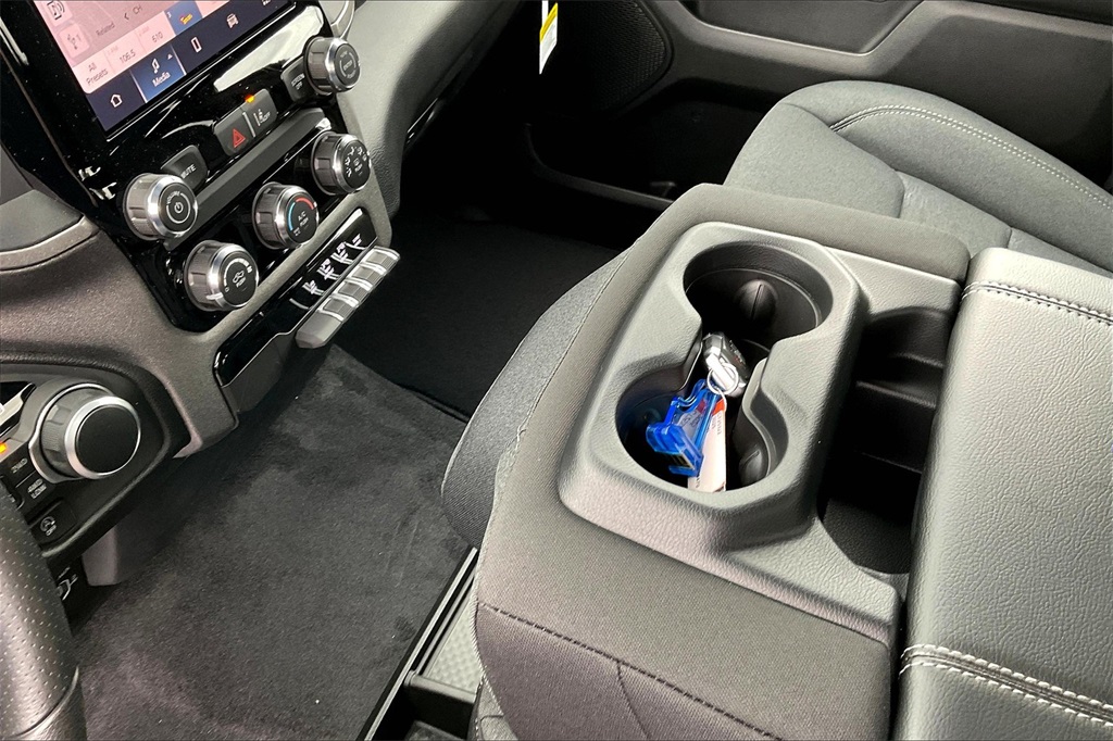 2025 Ram 1500 Tradesman - Photo 14