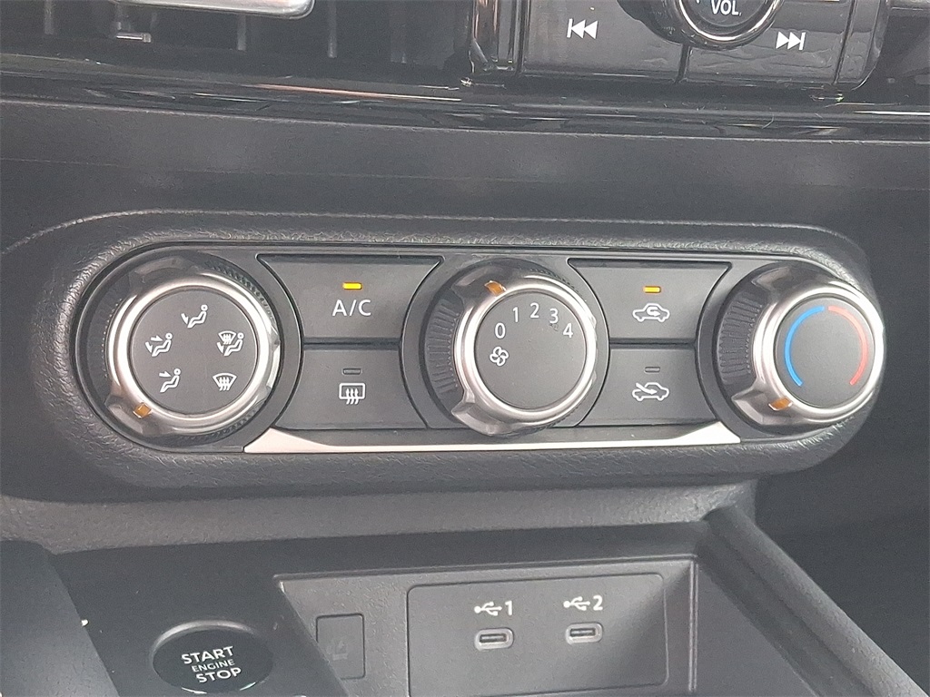 2025 Nissan Kicks SV - Photo 11