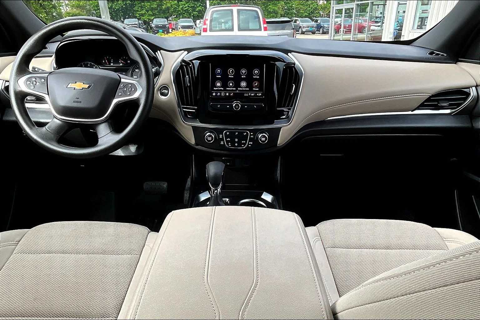 2022 Chevrolet Traverse LS - Photo 22