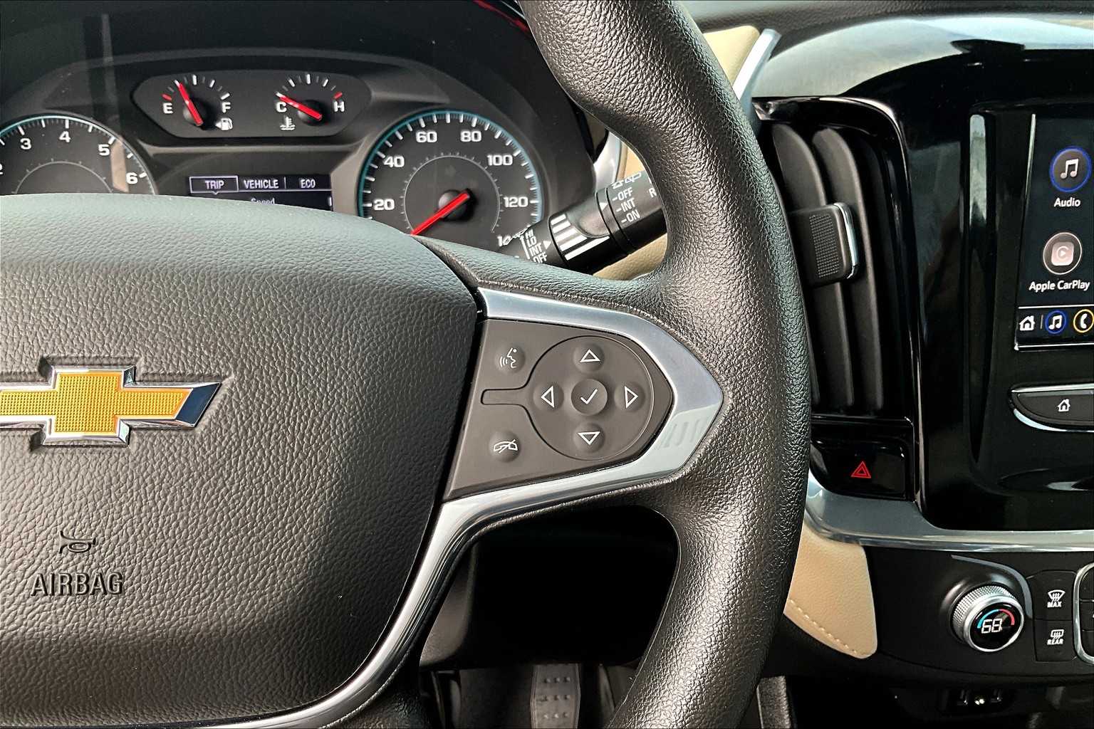 2022 Chevrolet Traverse LS - Photo 24